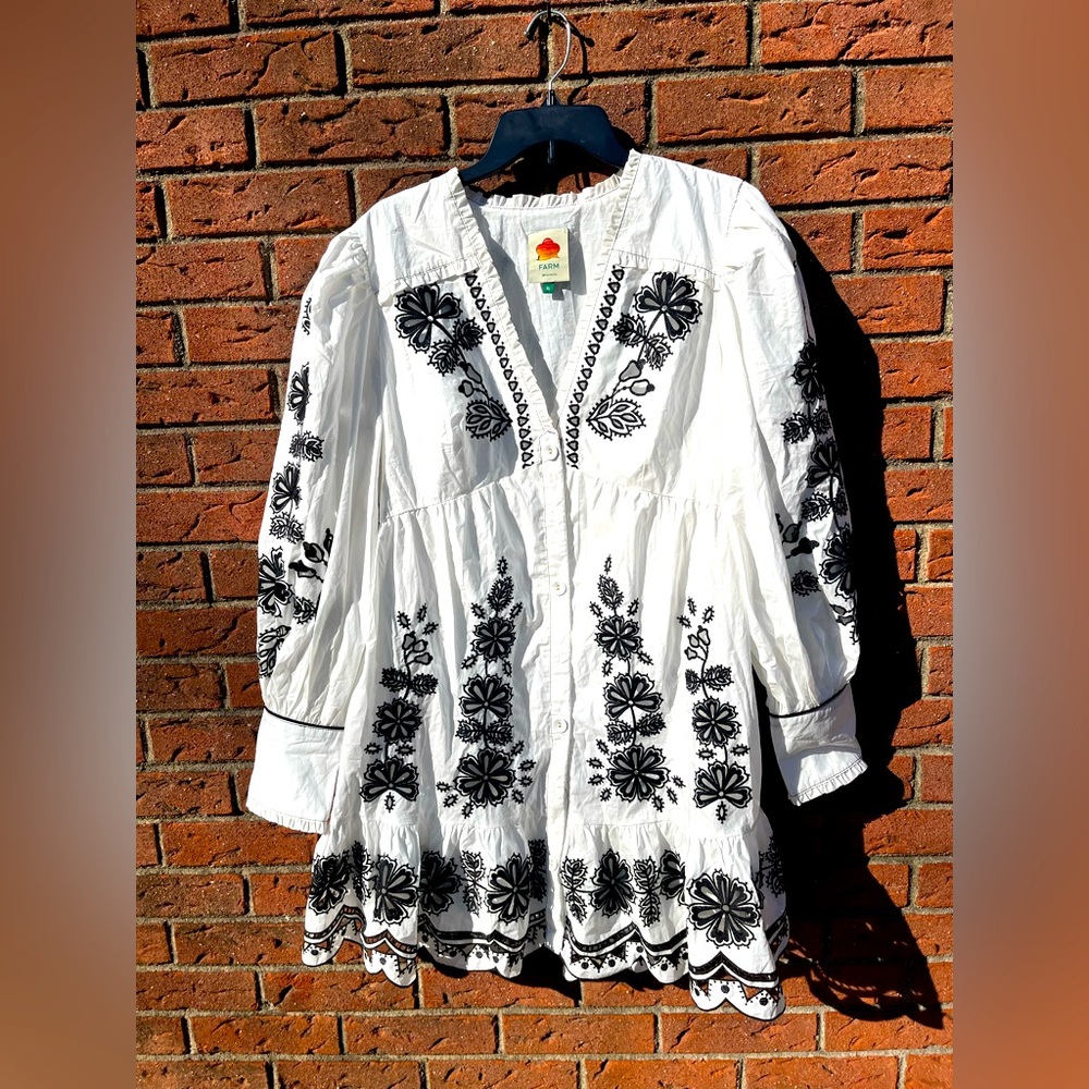 NWOT Farm Rio White and Black Embroidered Dress xL